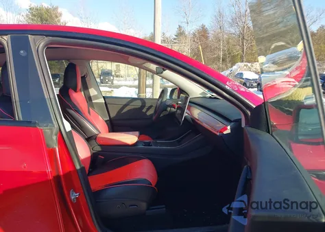 2021 Tesla Model Y Long Range Dual Motor All-Wheel Drive from USA, damaged, VIN 5YJYGDEE5MF064181